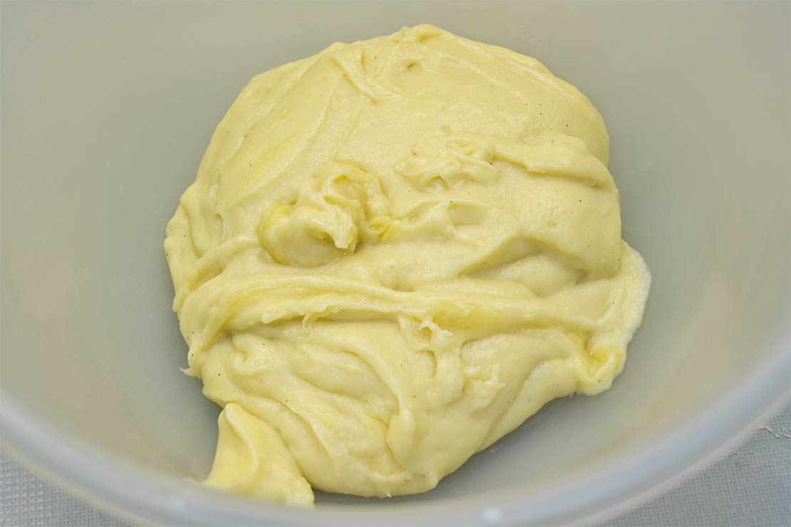 cooling the creme patisserie