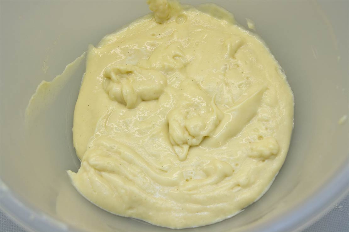the stirred creme patisserie