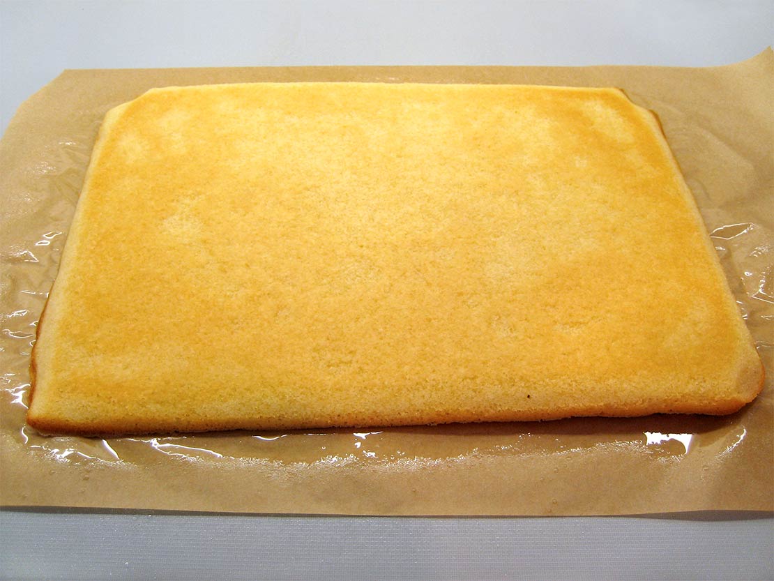 the turned out, cooked, soaked cake