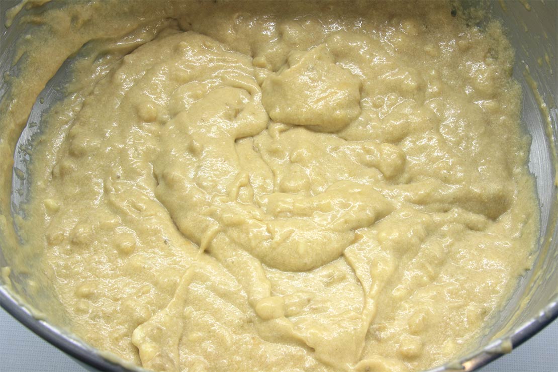 the finished cake batter