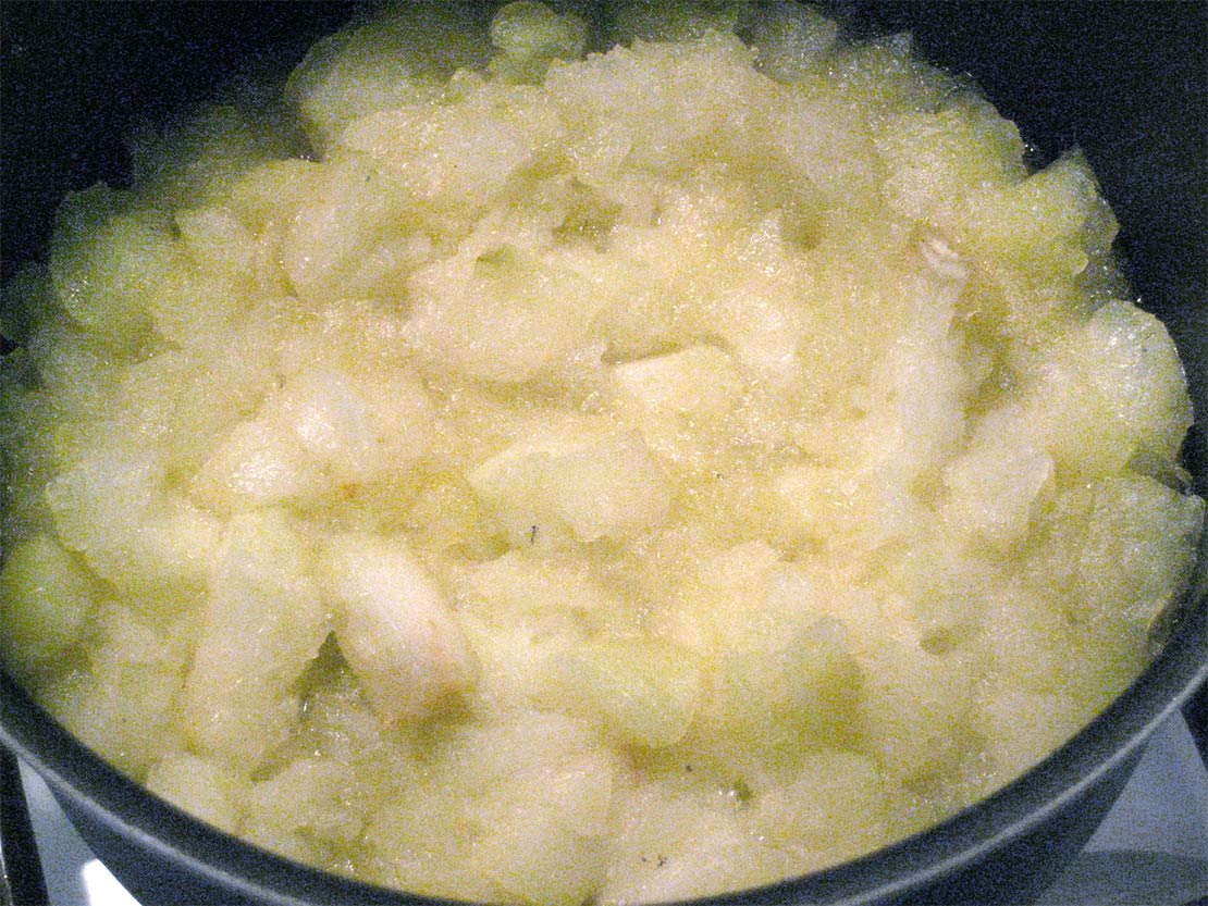 cooking the apple