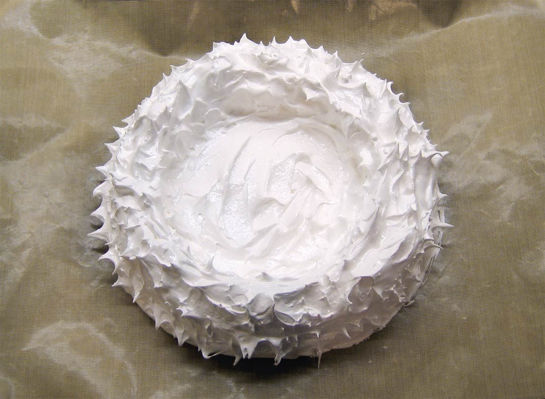 texturing the meringue