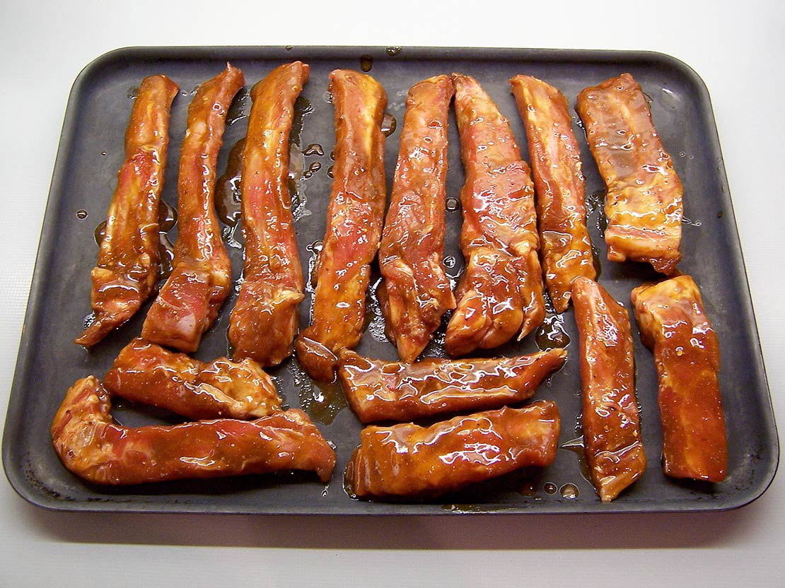 ribs on the baking tray