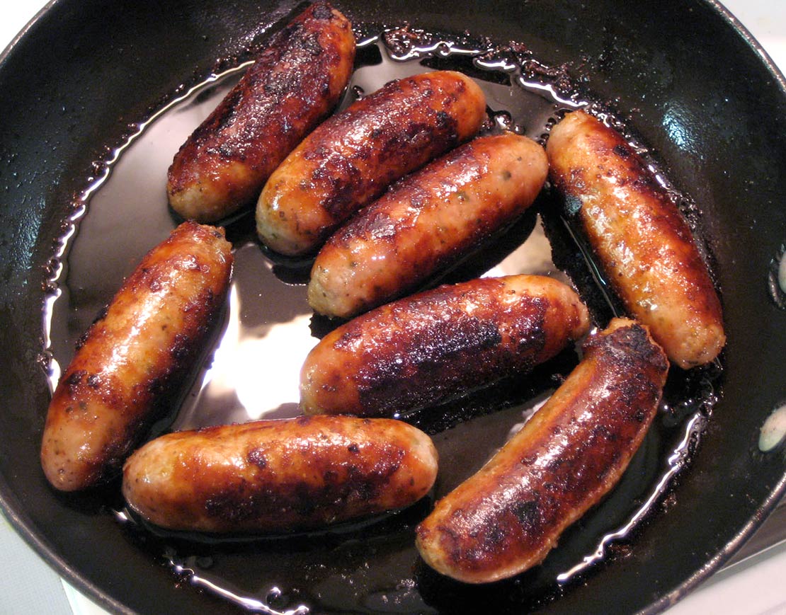 the cooked sausages