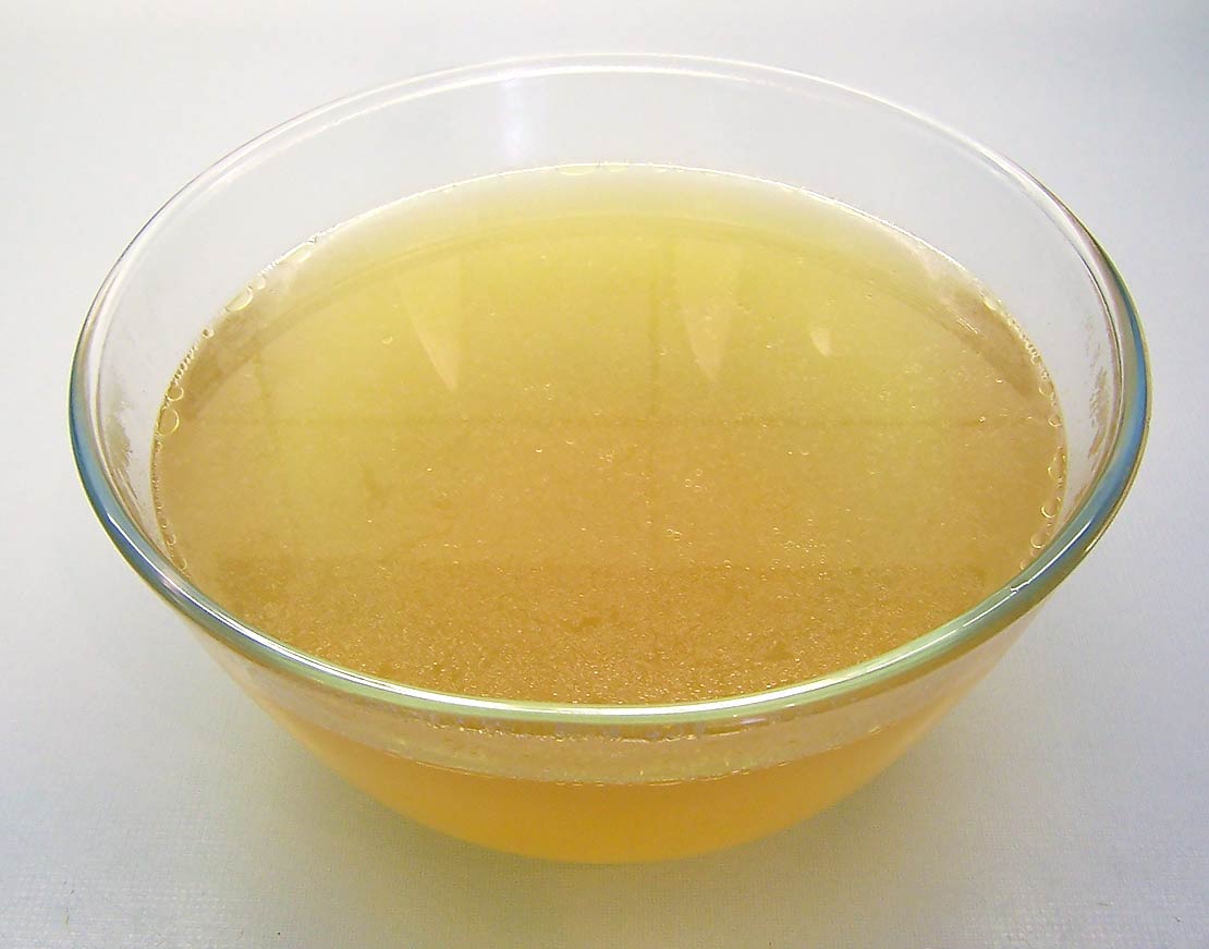 the finifshed chicken stock
