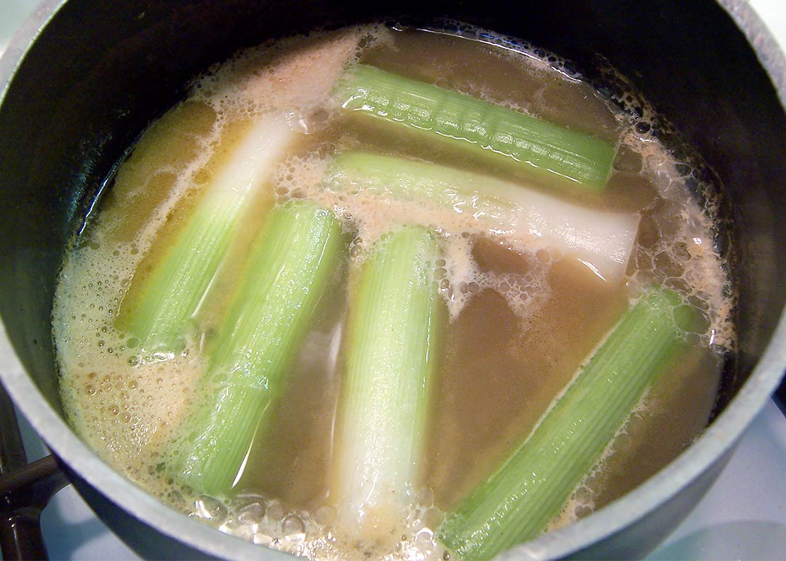 braising the leeks