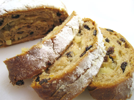 a few slices of the finished stollen