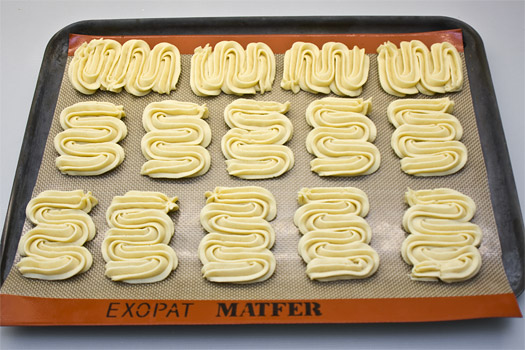 the shaped viennese whirls