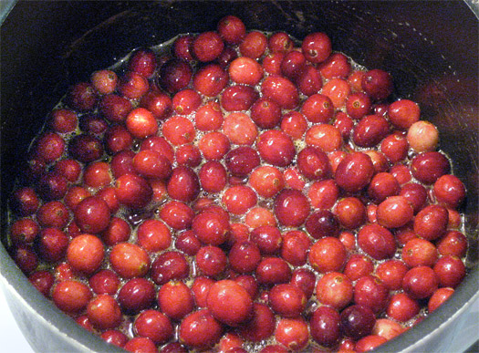 cranberries in the pan