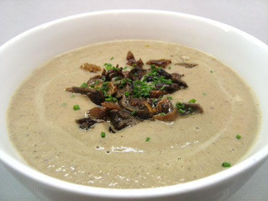 the finished mushroom soup